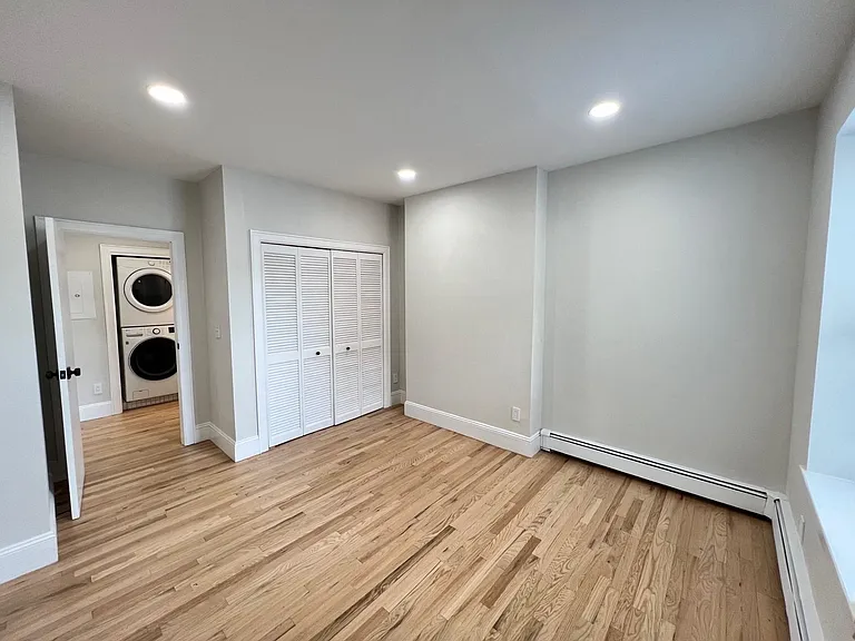 48 Bright St #4 — Photo 25
