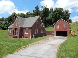 634 Glendale Rd, Galax, VA 24333