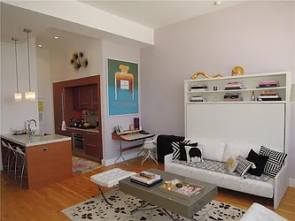 Rented by R New York