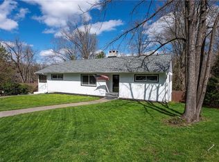 2855 Loch Dr, Winston Salem, NC 27106