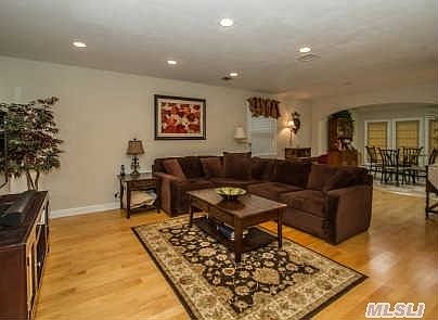 2nd image of 451 Jackson Ave
