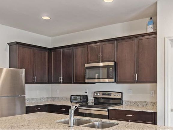 3rd image of 43632 W Yucca Ln