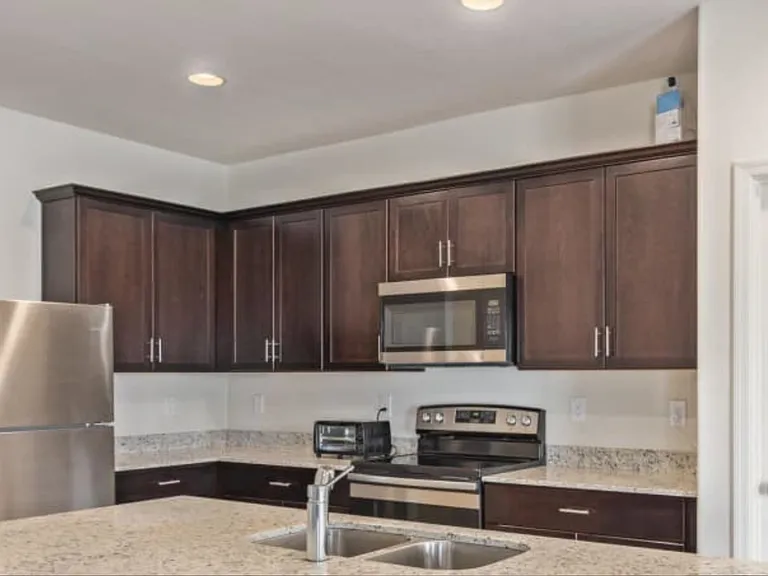 W Yucca Ln — Photo 5