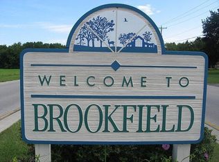 3350 Fiebrantz Dr, City of brookfield, WI 53005