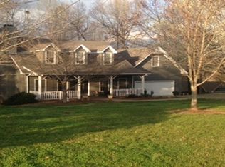 5115 Willow Bend Rd, Greensboro, NC 27406