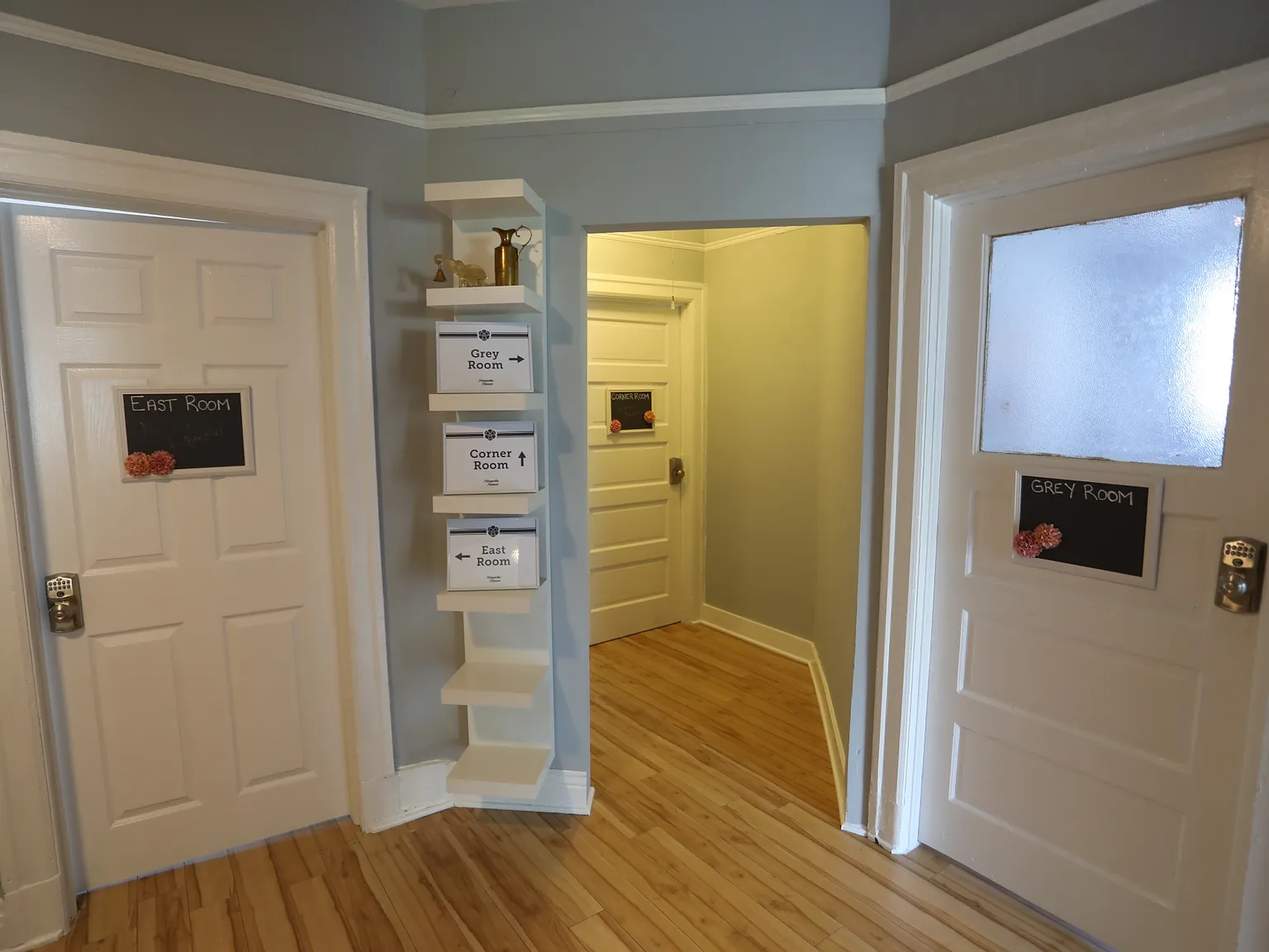 3 bed, 4190 sqft, $1,000 — Photo 4