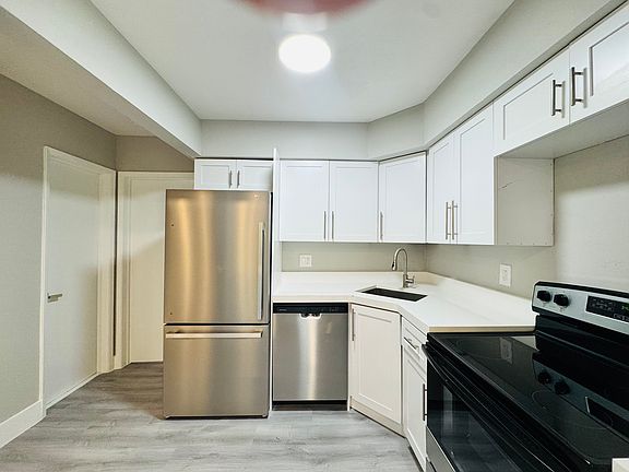 5th image of 4317 NE 21st Ave APT 5