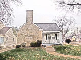 417 Browns Ln, Saint Matthews, KY 40207