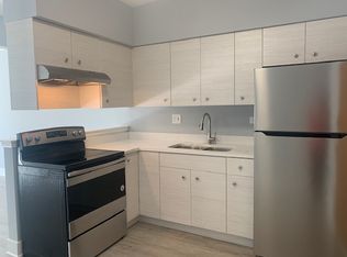 1117 E Roosevelt Rd APT 25, Wheaton, IL 60187