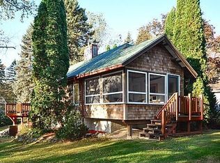 3831 Red Cedar Point Rd, Excelsior, MN 55331