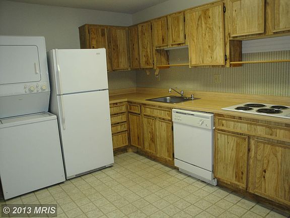 5th image of 8350 Greensboro Dr APT 405