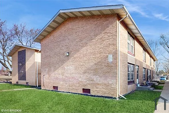 3 bed, 1000 sqft, $2,000 — Photo 4