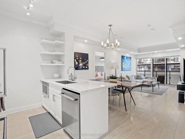 400 Adelaide St E, Toronto, ON M5A 4S3