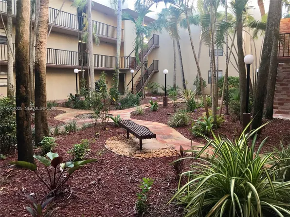 10875 SW 112th Ave APT 115, Miami, FL 33176