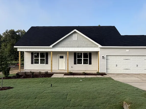 570 Springtooth Dr, Zebulon, NC 27597