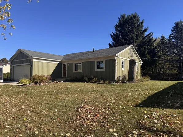 2009 Sharon LANE, Manitowoc, WI 54220