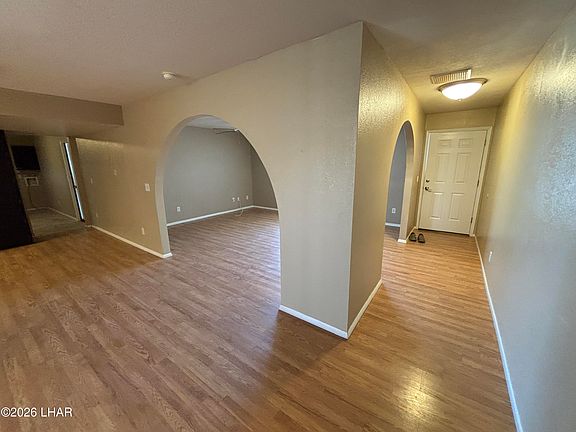 4th image of 169 Greentree Dr