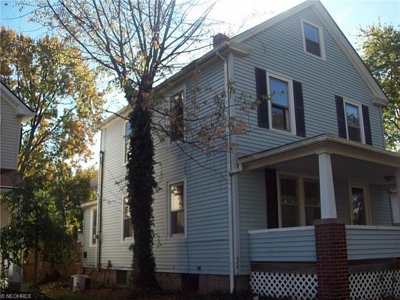 2nd image of 205 Hawthorne St
