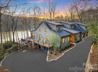 95 Cardinal Trce, Lake Toxaway, NC 28747