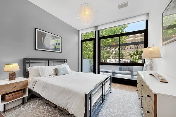 Sold by Douglas Elliman | media 24