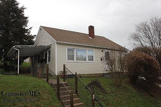 1st image of 610 Shawnee St