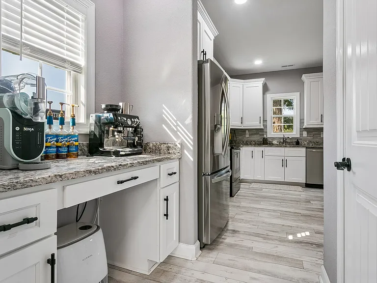 367 Poplar Ave — Photo 13