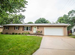 2231 Alta Dr, Manhattan, KS 66502
