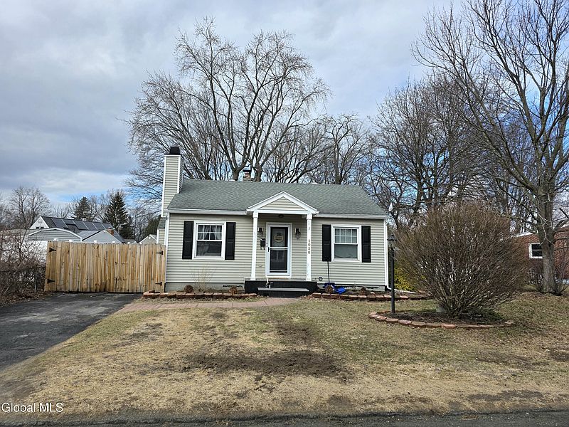 2nd image of 1020 6th Street