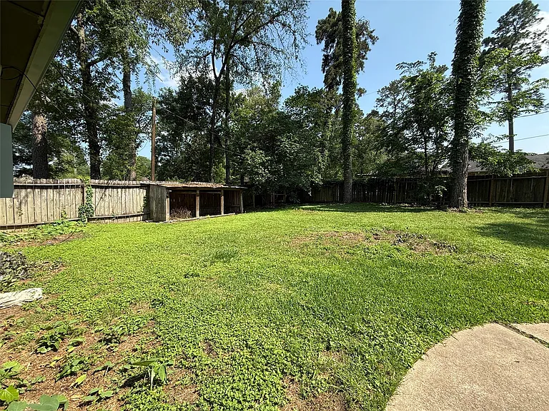422 Gamewood Dr — Photo 24