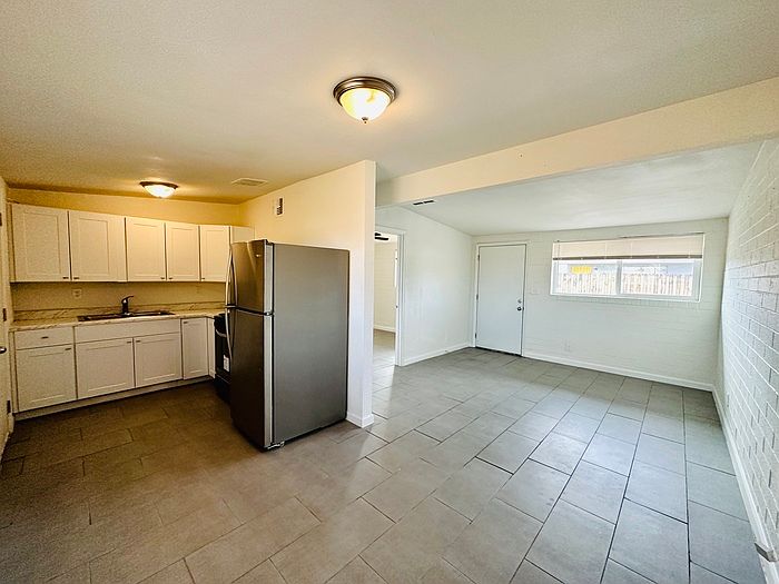 1st image of 256 E Water St APT B