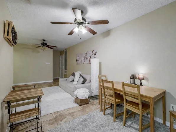 2409 Leon St APT 102, Austin, TX 78705