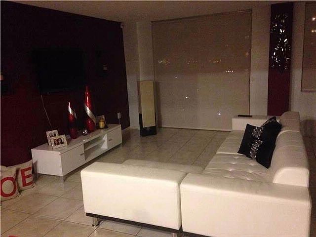2nd image of 2801 NE 183rd St APT 1605