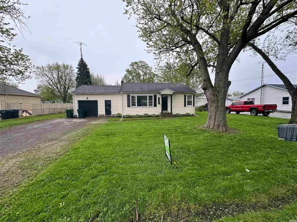 3310 N Cowing Park Ln, Muncie, IN 47304