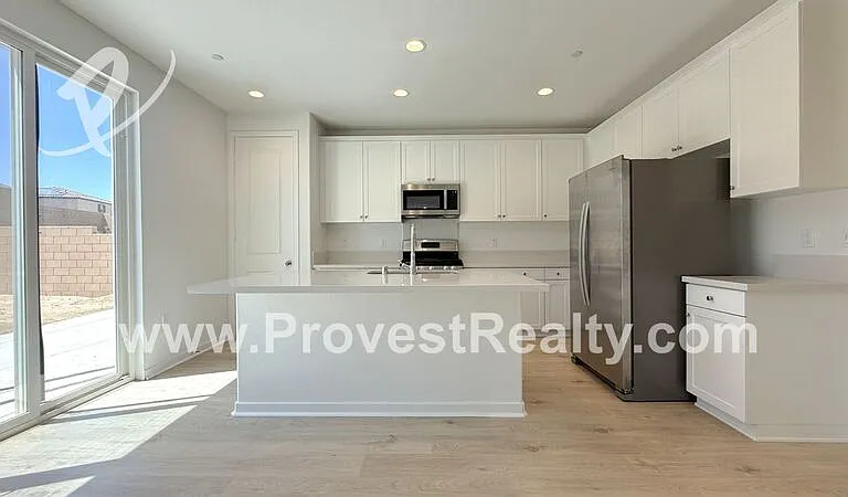 8792 Newcastle Ave — Photo 9