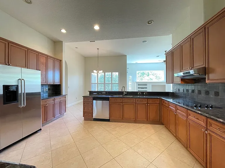 1349 Whitney Isles Dr — Photo 10