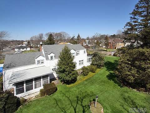1st image of 28 McCue Ln