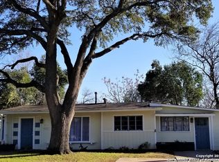 426 Byrnes Dr, San Antonio, TX 78209