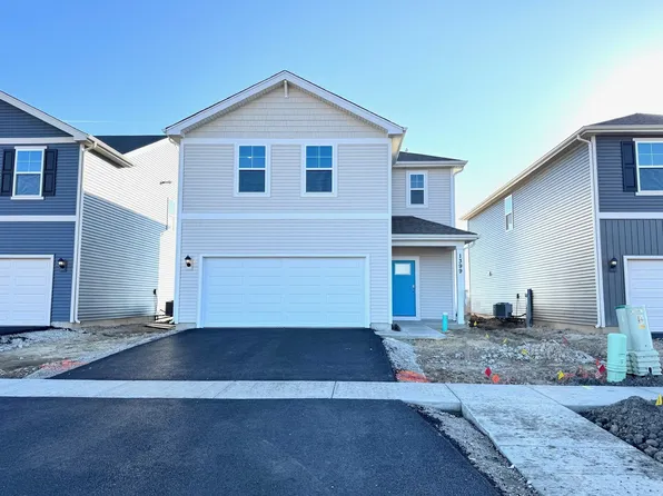 1399 Grand Tetons Dr, Pingree Grove, IL 60140