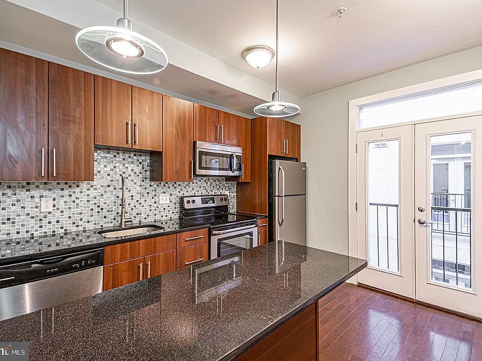 2012 West Girard Ave. Apartment Rentals Philadelphia, PA Zillow