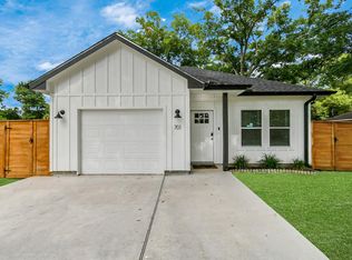 701 S Morgan St, Angleton, TX 77515