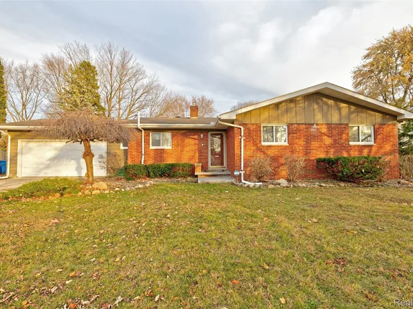 5379 Linden Rd, Swartz Creek, MI 48473