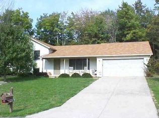 1802 Willow Ridge Dr, Heath, OH 43056