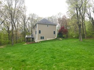 20 Josh Ln, Danbury, CT 06811