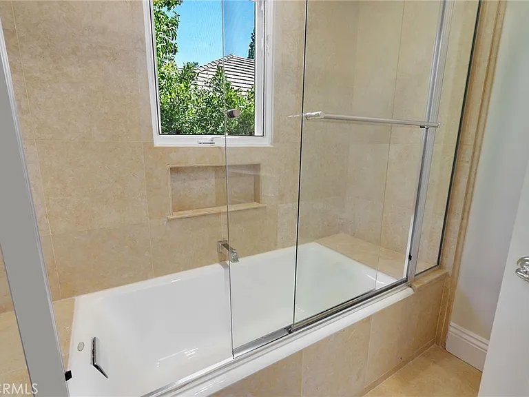 2784 Deep Canyon Dr — Photo 25