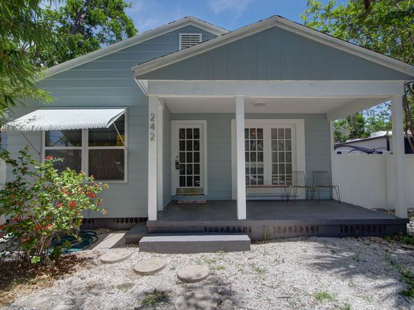 242 Taylor Ave S