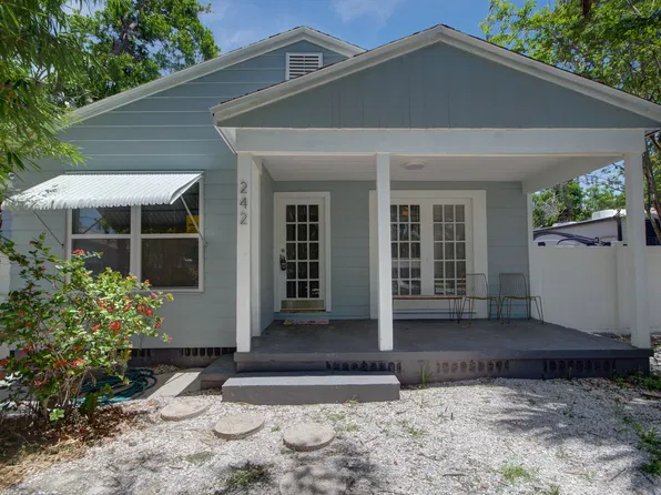 242 Taylor Ave S, Saint Petersburg, FL 33705