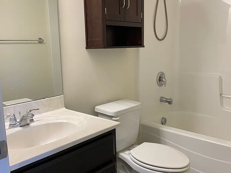 215 Phoenix Blvd NW — Photo 14