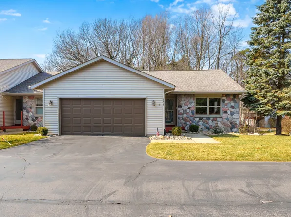 5918 Wood Valley Rd, Kalamazoo, MI 49009