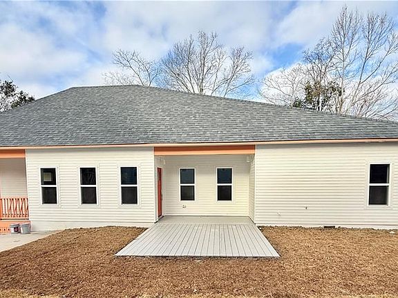 3rd image of 864 Grimes St