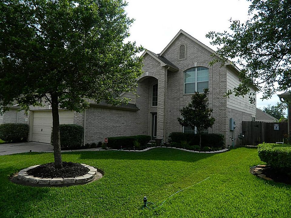 1st image of 4814 Park Square Ln
